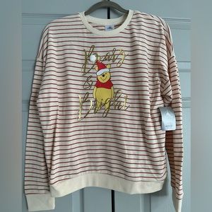 ⭐️NWT ❤️ Disney Winnie the Pooh Christmas shirt
